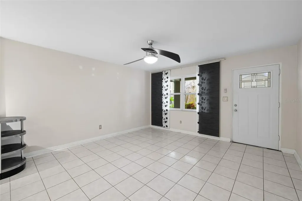 426 32nd Avenue N St Petersburg FL 33704
