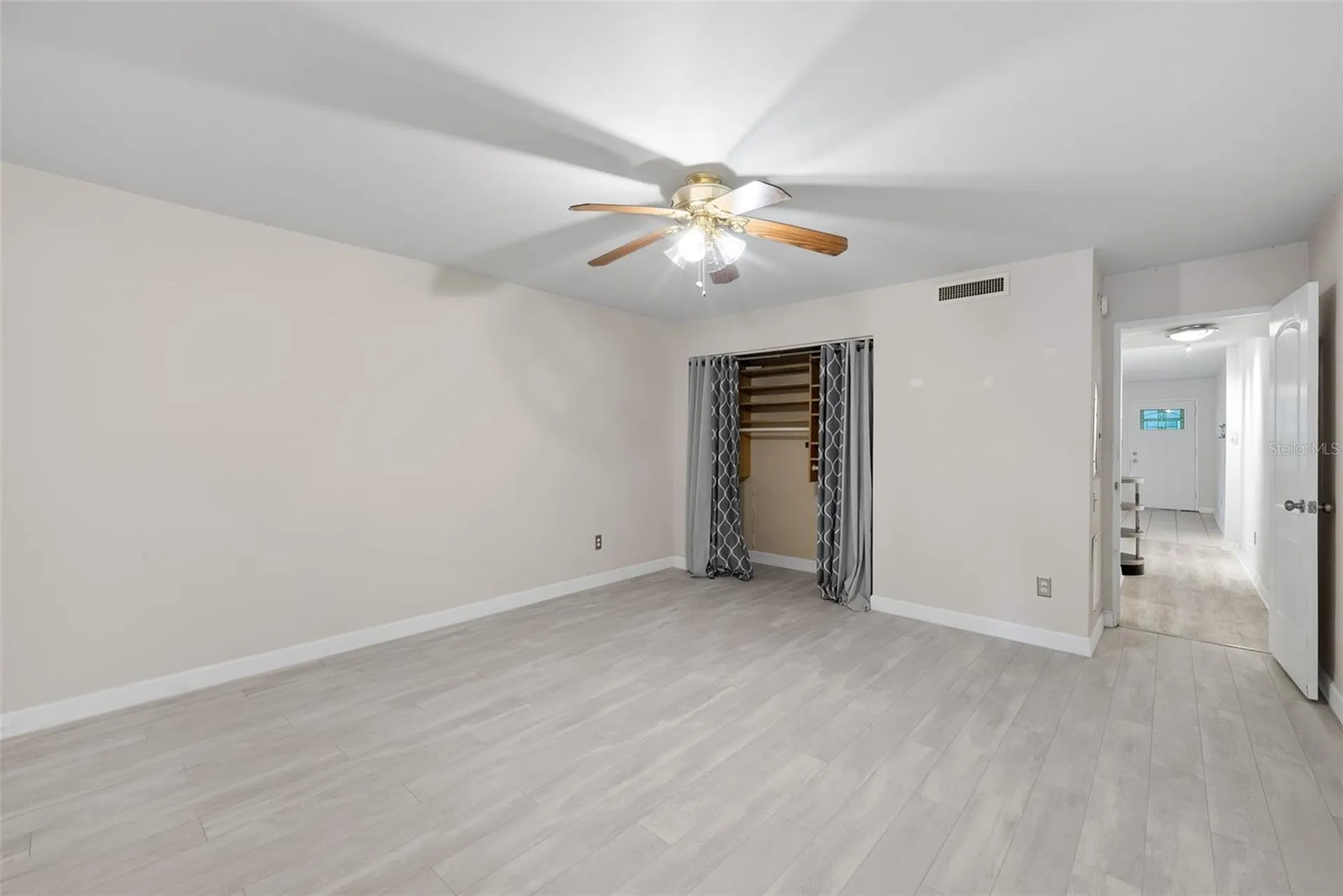 426 32nd Avenue N St Petersburg FL 33704