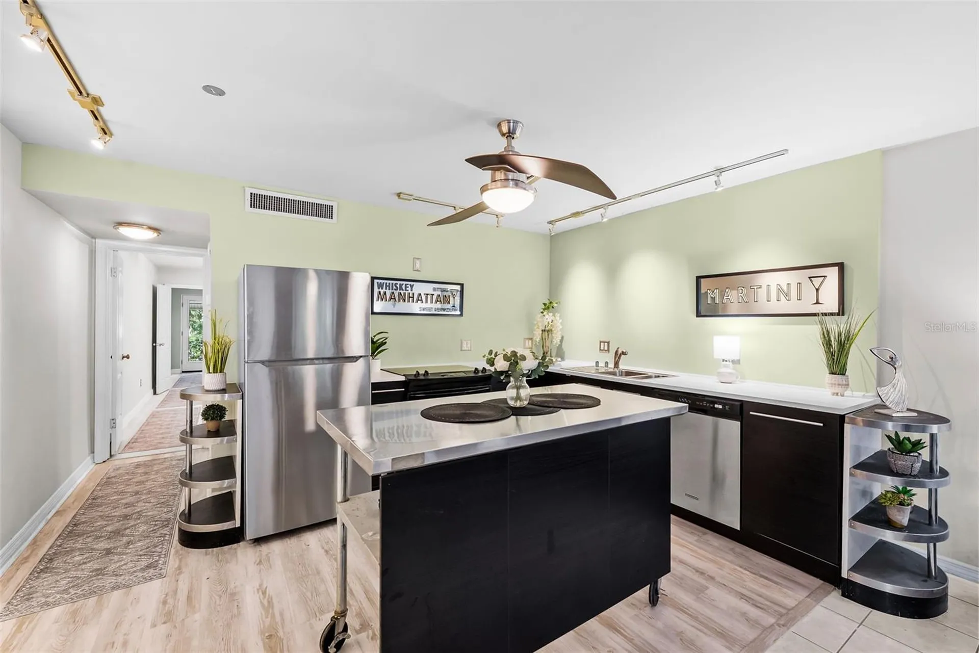 426 32nd Avenue N St Petersburg FL 33704