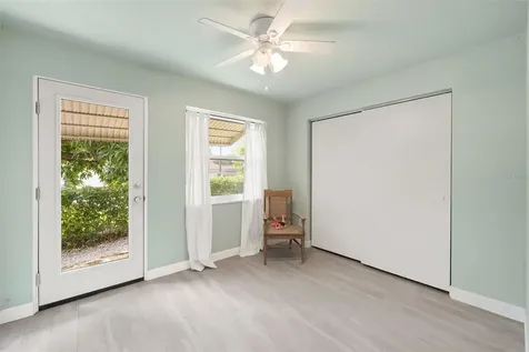 426 32nd Avenue N St Petersburg FL 33704