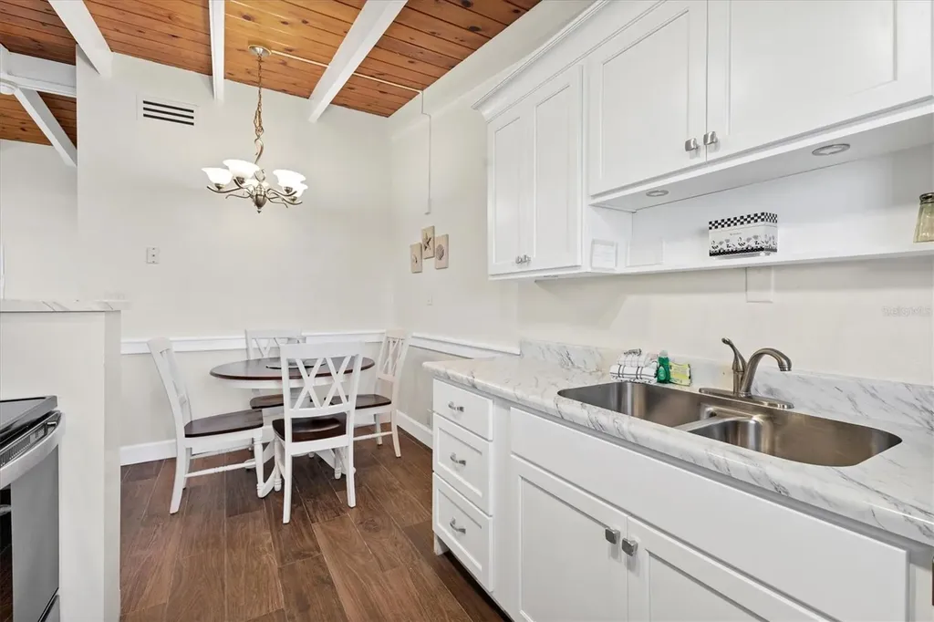 6006 Midnight Pass Road Sarasota FL 34242