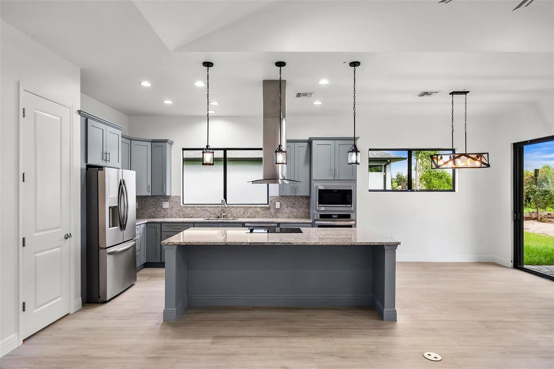 4308 3rd Street SW Lehigh Acres FL 33976