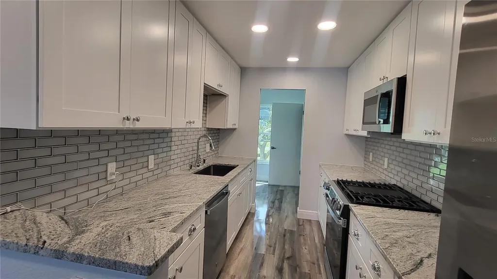 5725 80th Street N St Petersburg FL 33709