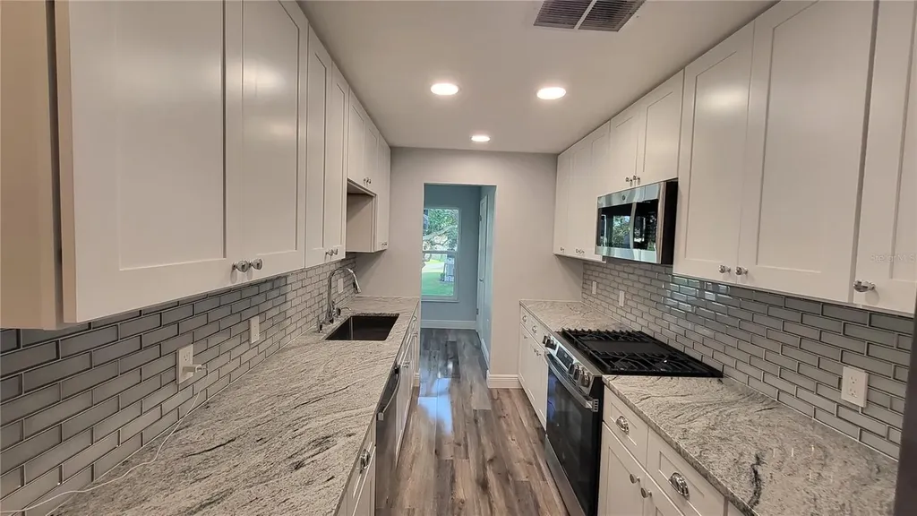 5725 80th Street N St Petersburg FL 33709