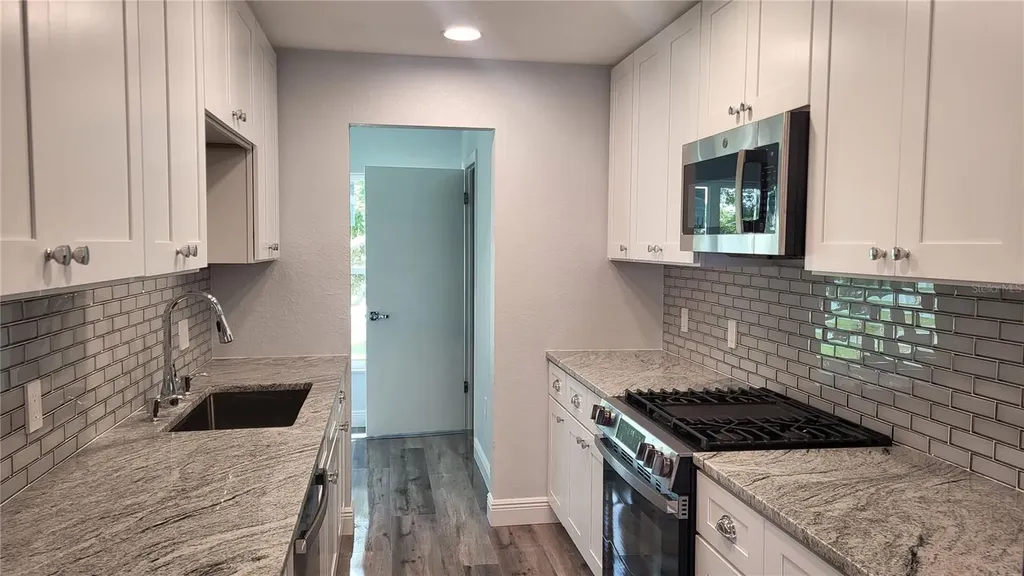 5725 80th Street N St Petersburg FL 33709