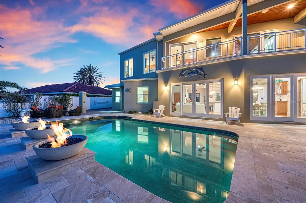 606 Crestwood Lane Holmes Beach FL 34217