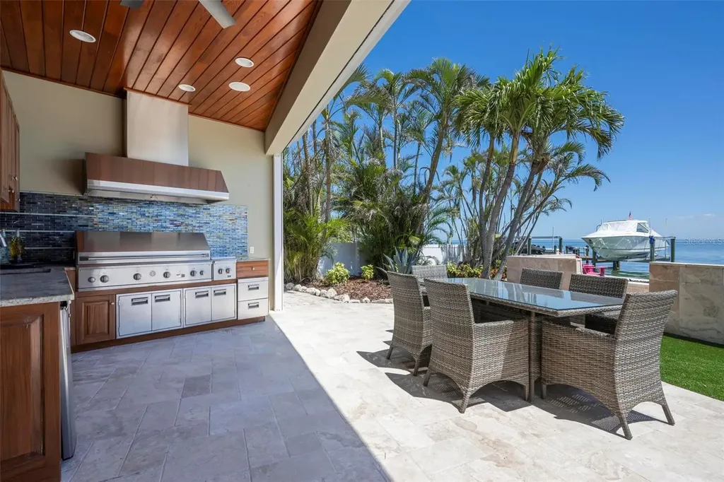 606 Crestwood Lane Holmes Beach FL 34217