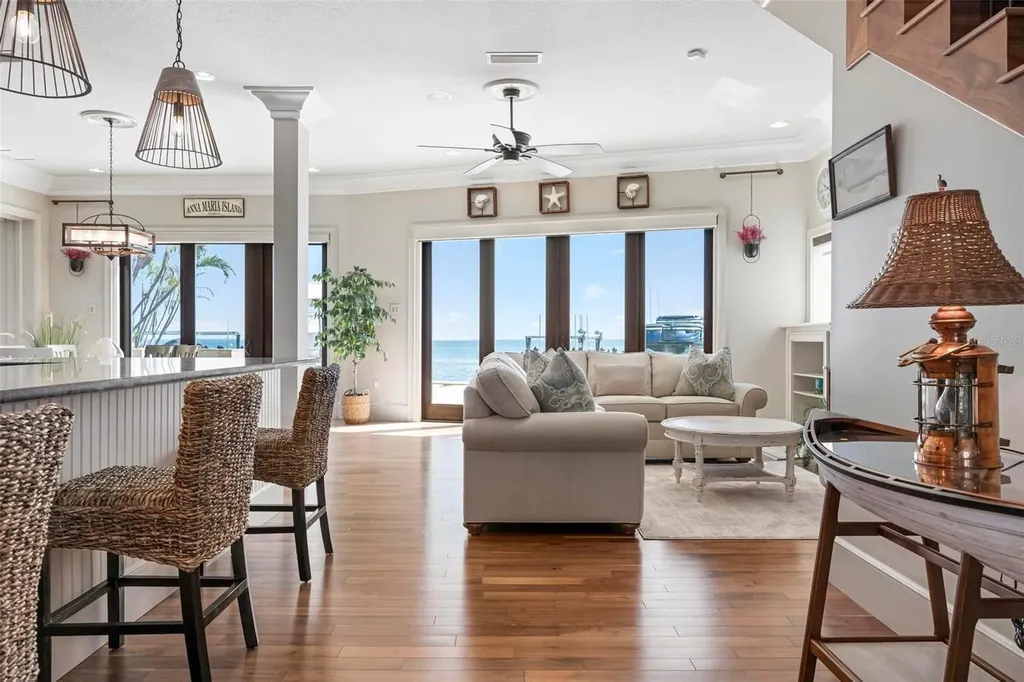 606 Crestwood Lane Holmes Beach FL 34217
