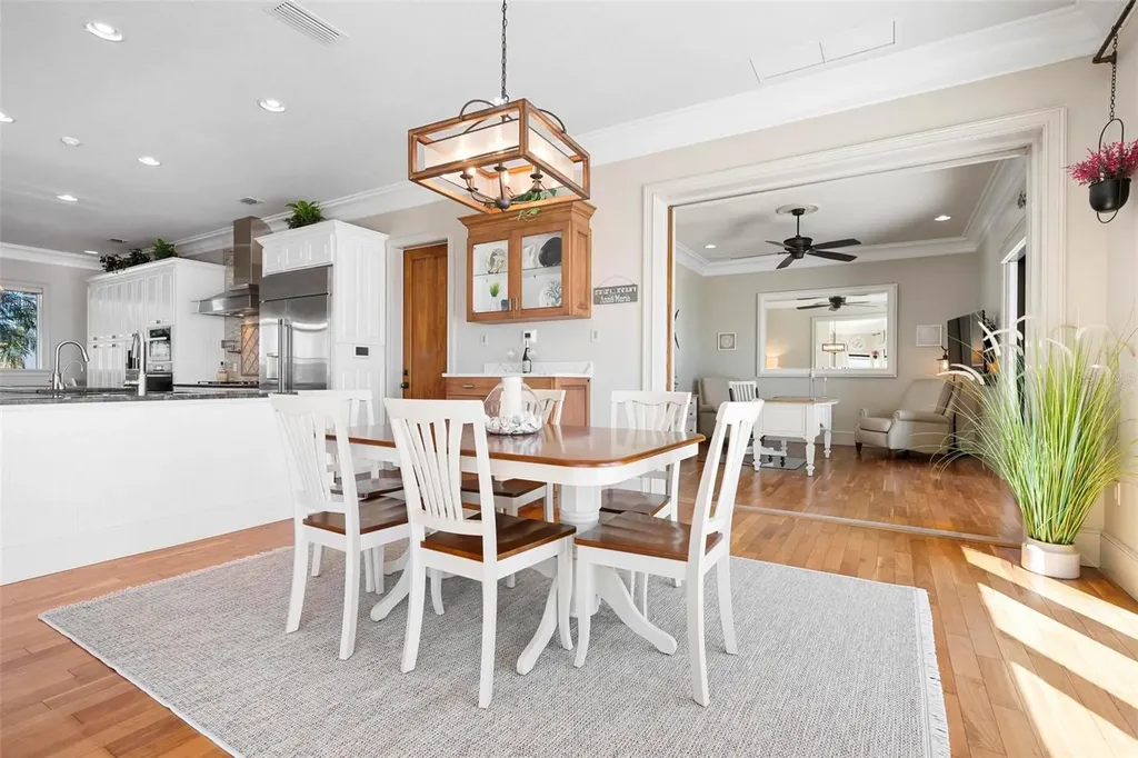 606 Crestwood Lane Holmes Beach FL 34217