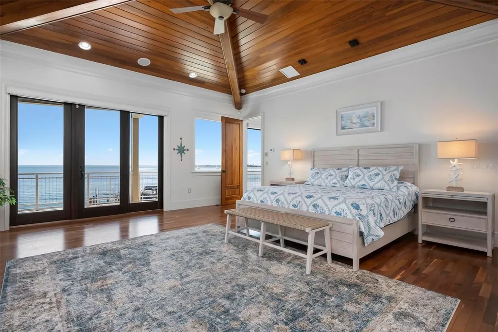 606 Crestwood Lane Holmes Beach FL 34217