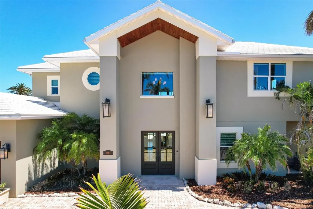 606 Crestwood Lane Holmes Beach FL 34217