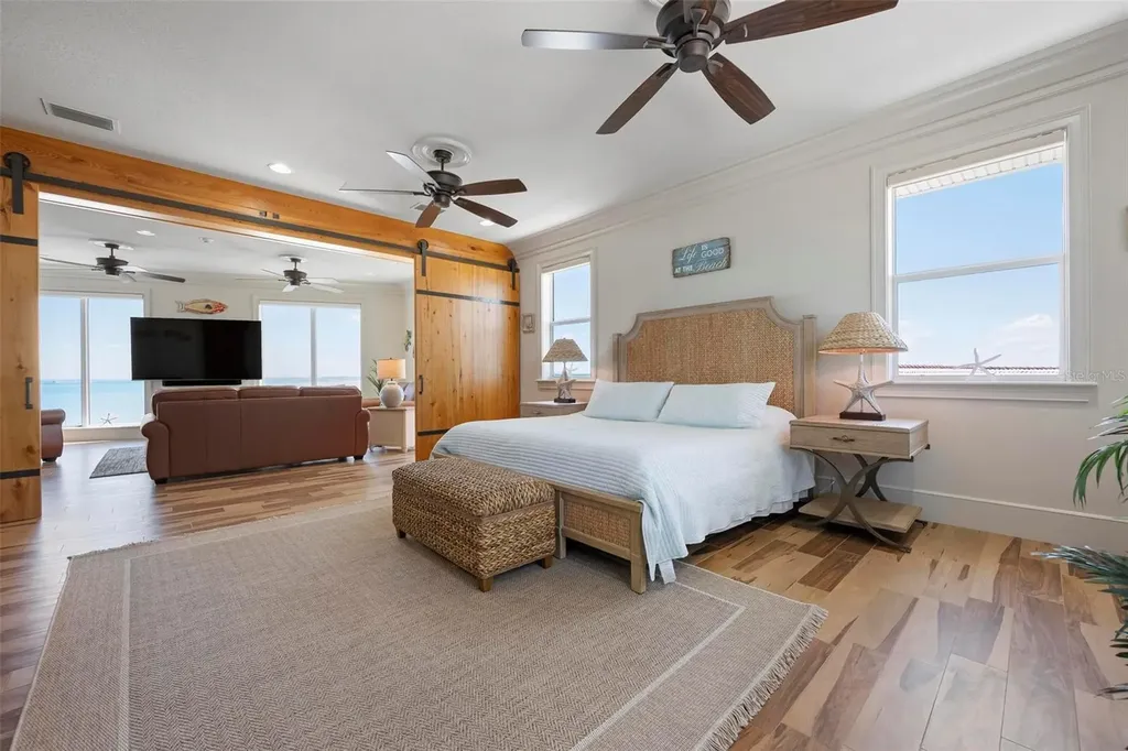 606 Crestwood Lane Holmes Beach FL 34217