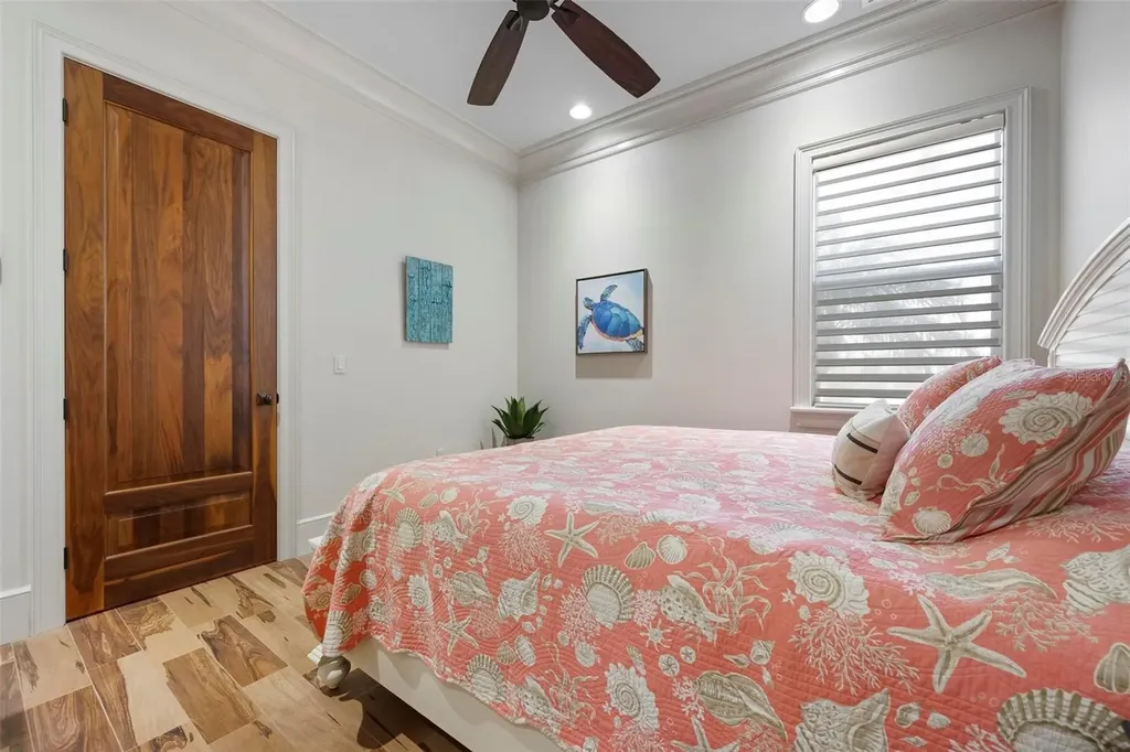 606 Crestwood Lane Holmes Beach FL 34217