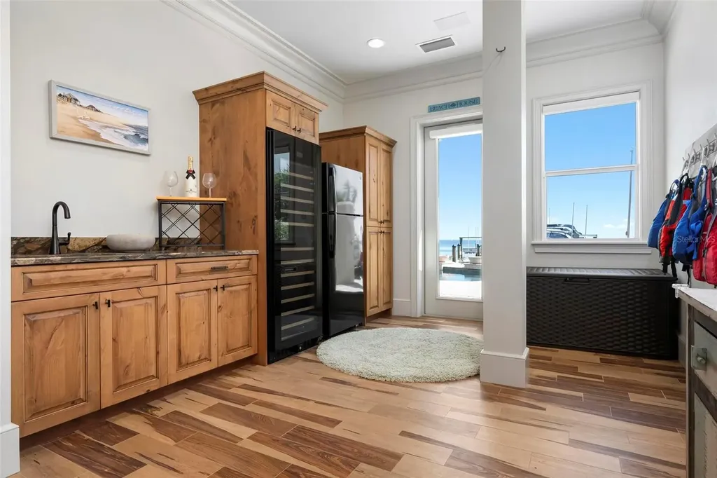 606 Crestwood Lane Holmes Beach FL 34217