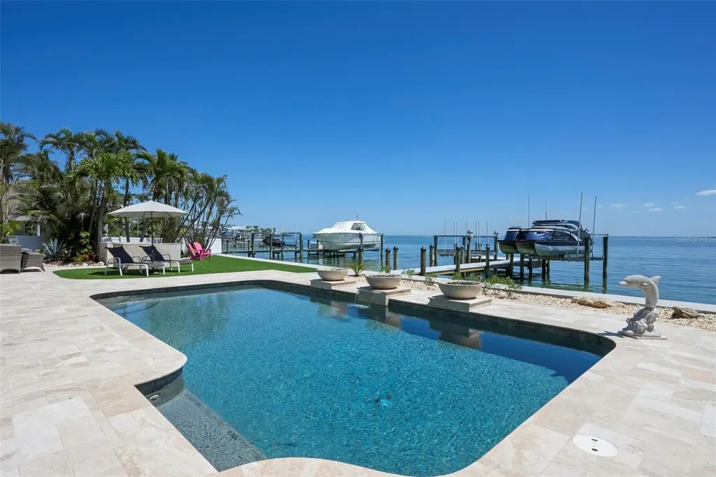606 Crestwood Lane Holmes Beach FL 34217
