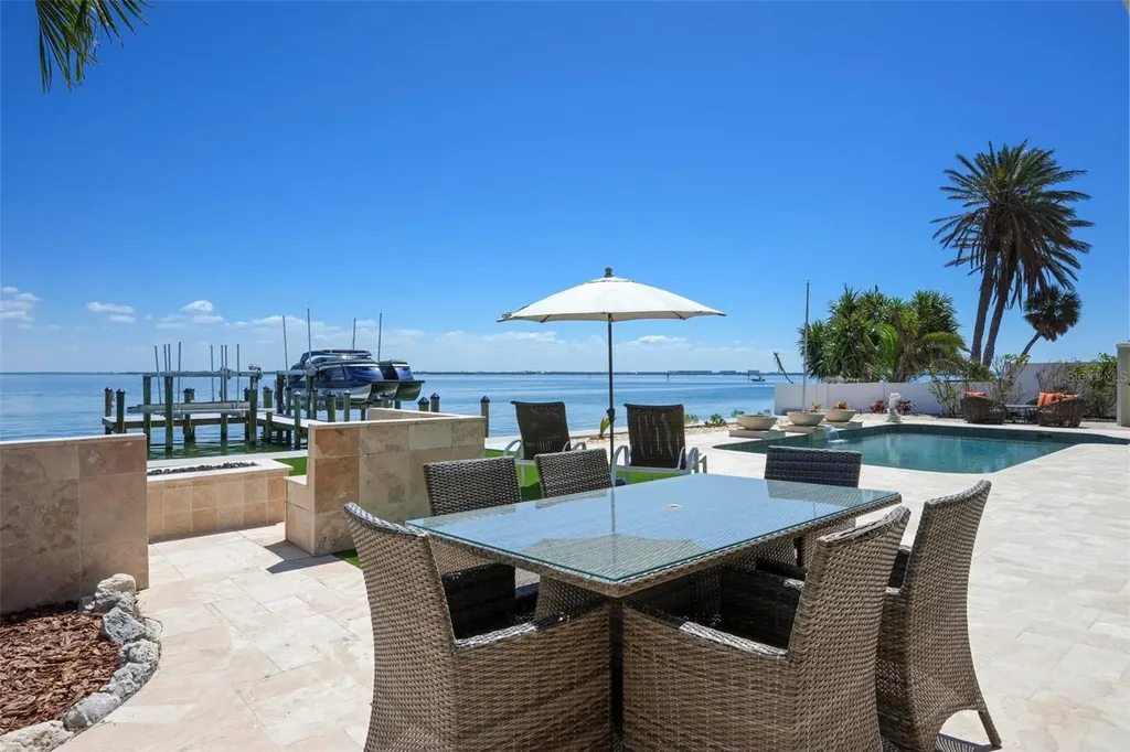 606 Crestwood Lane Holmes Beach FL 34217