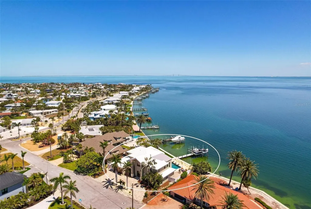 606 Crestwood Lane Holmes Beach FL 34217