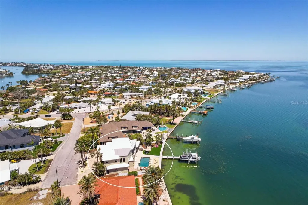 606 Crestwood Lane Holmes Beach FL 34217
