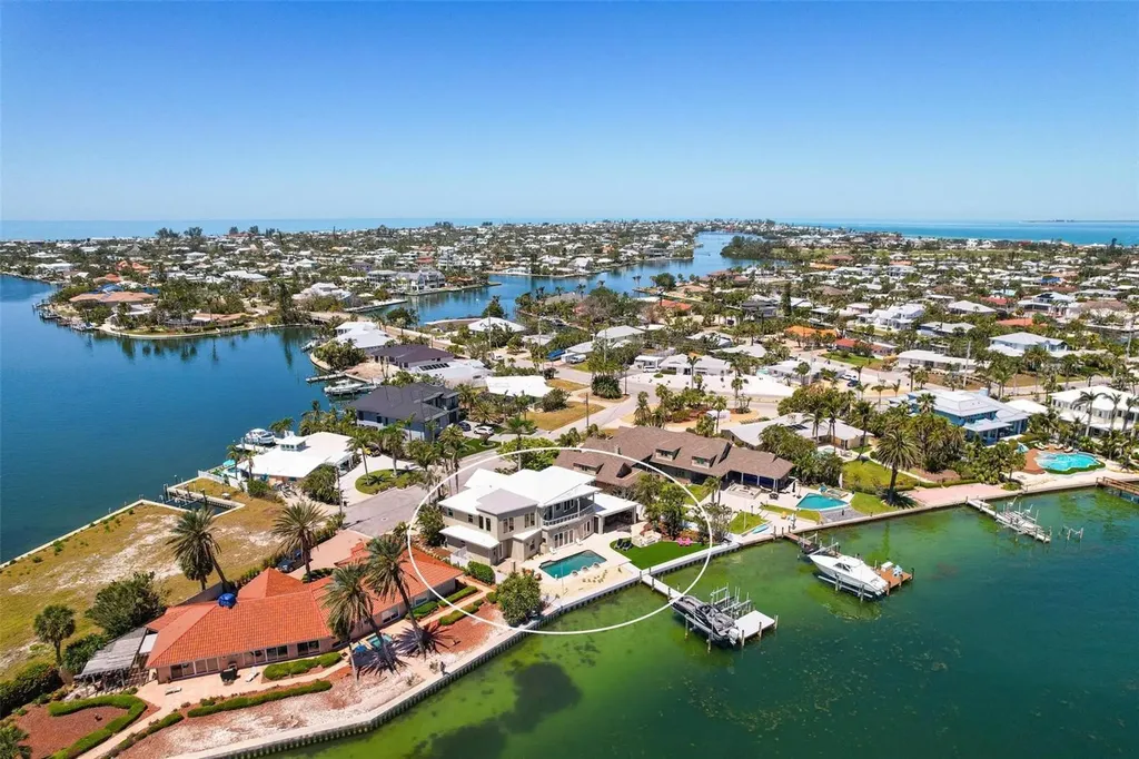 606 Crestwood Lane Holmes Beach FL 34217
