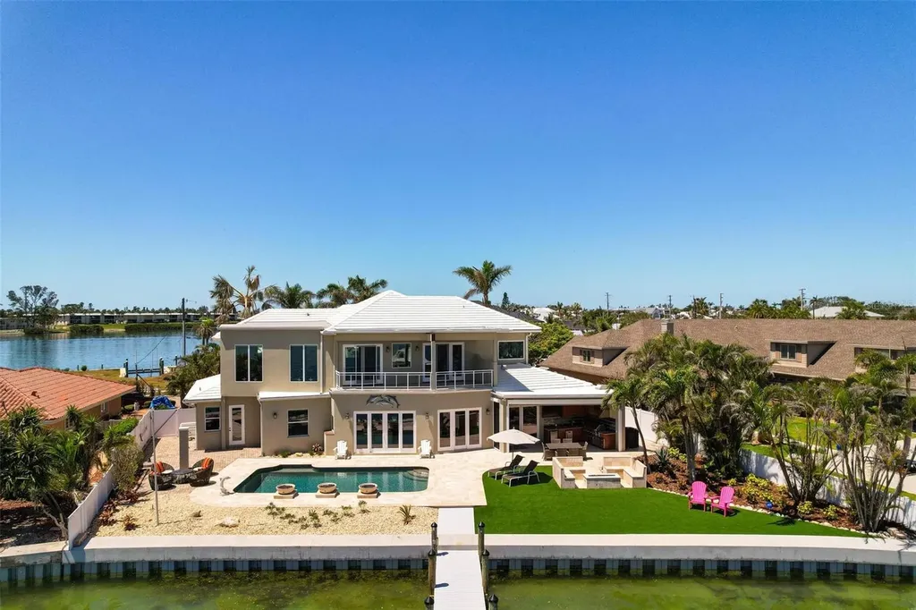 606 Crestwood Lane Holmes Beach FL 34217