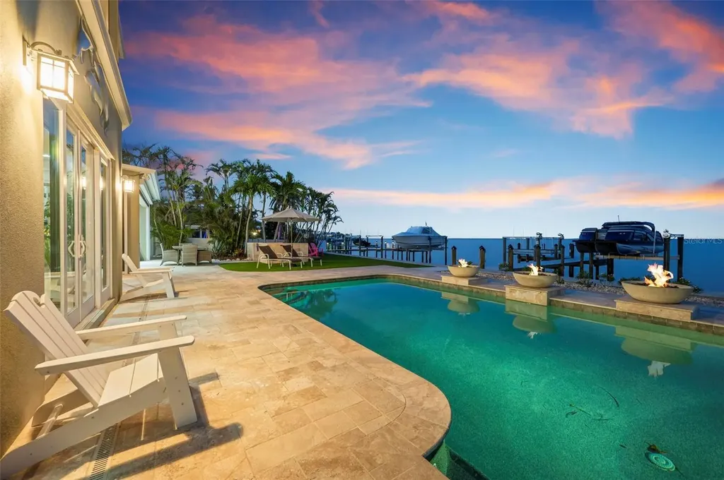 606 Crestwood Lane Holmes Beach FL 34217