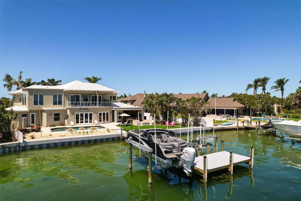 606 Crestwood Lane Holmes Beach FL 34217