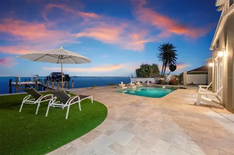 606 Crestwood Lane Holmes Beach FL 34217