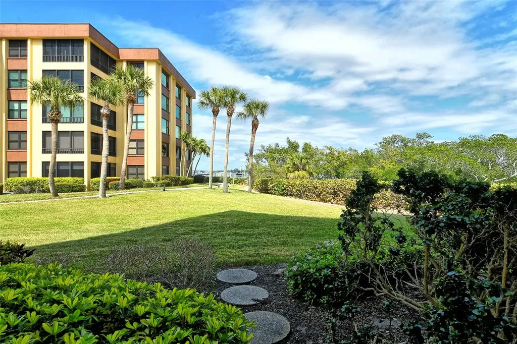 8779 Midnight Pass Road Sarasota FL 34242