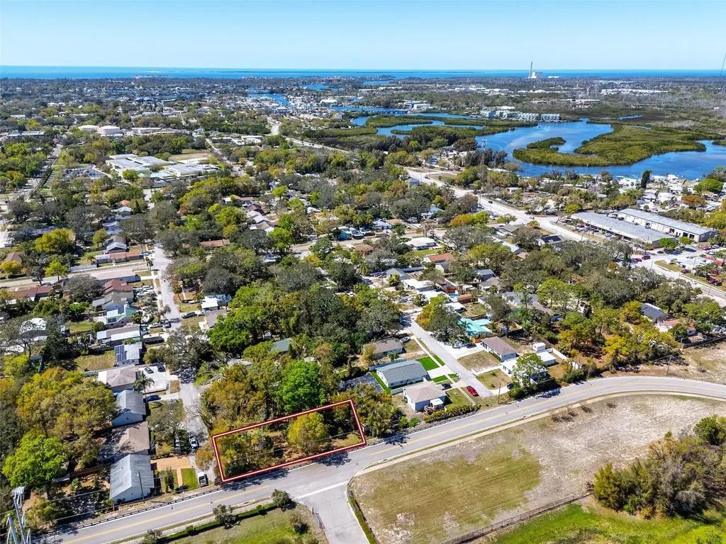 Boston Street Tarpon Springs FL 34689