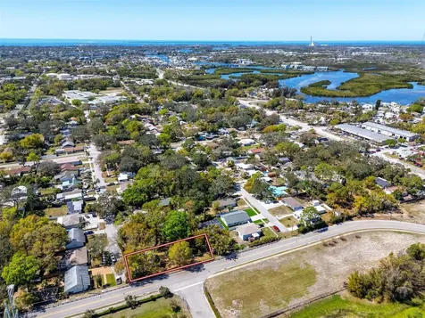 Boston Street Tarpon Springs FL 34689