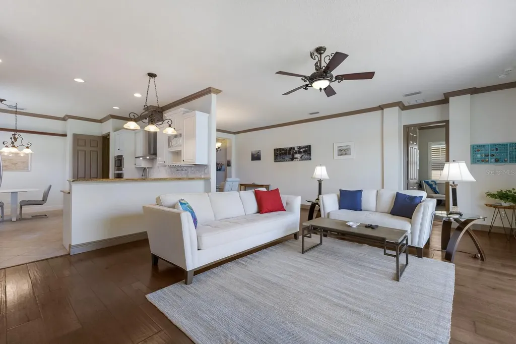 4134 63rd Terrace E Sarasota FL 34243