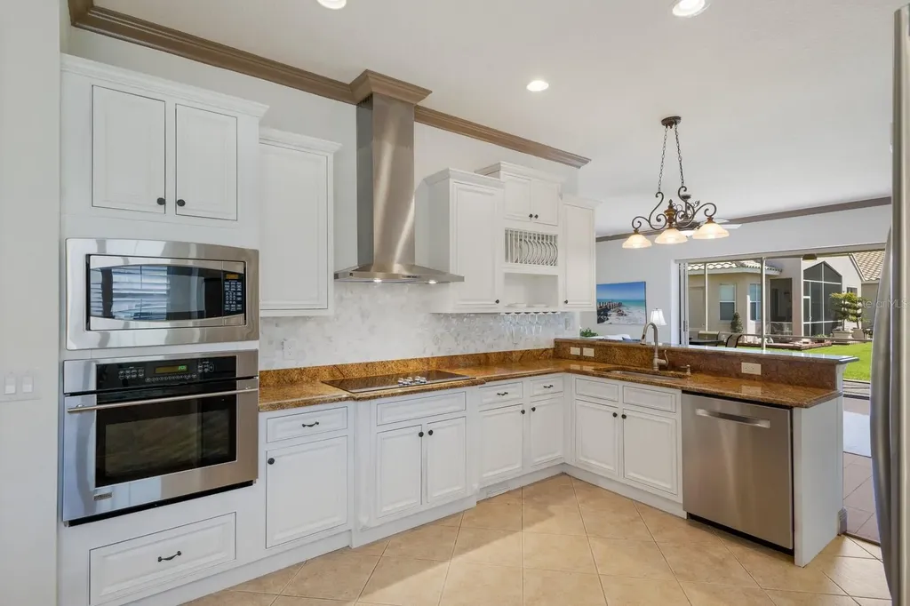 4134 63rd Terrace E Sarasota FL 34243