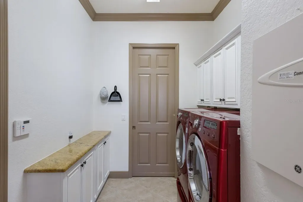 4134 63rd Terrace E Sarasota FL 34243