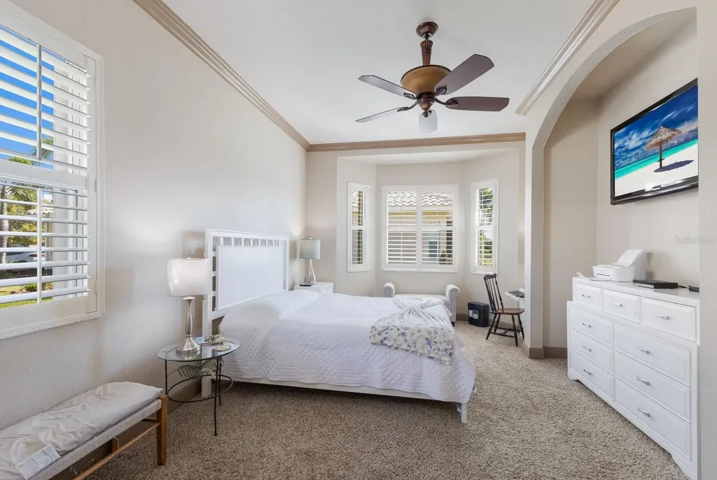 4134 63rd Terrace E Sarasota FL 34243