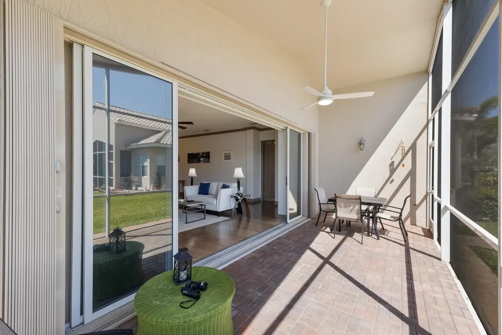 4134 63rd Terrace E Sarasota FL 34243