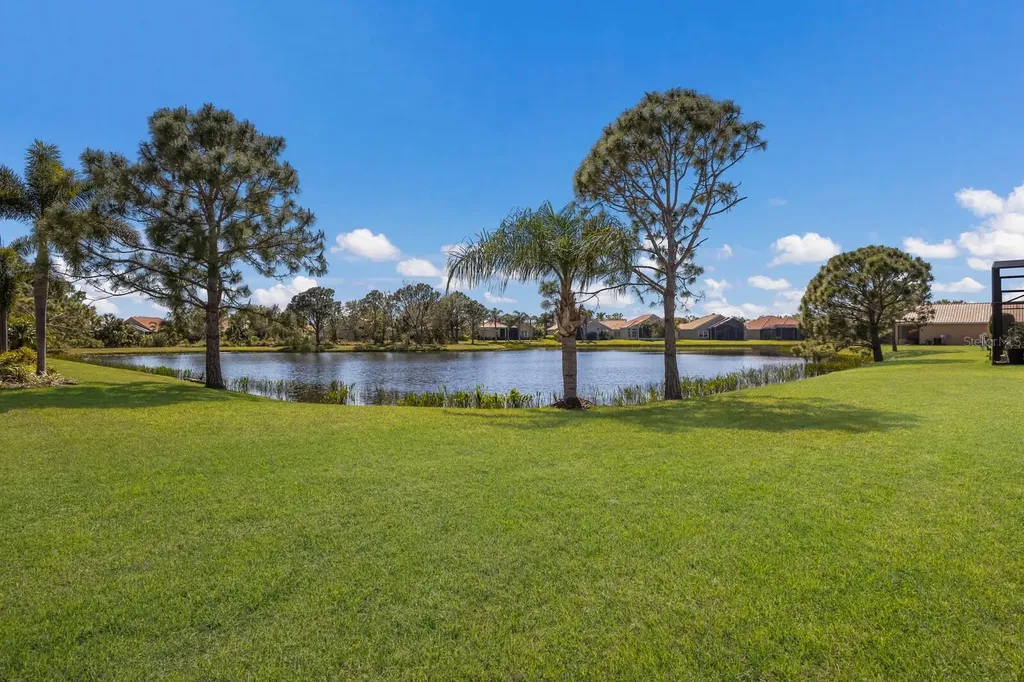 4134 63rd Terrace E Sarasota FL 34243