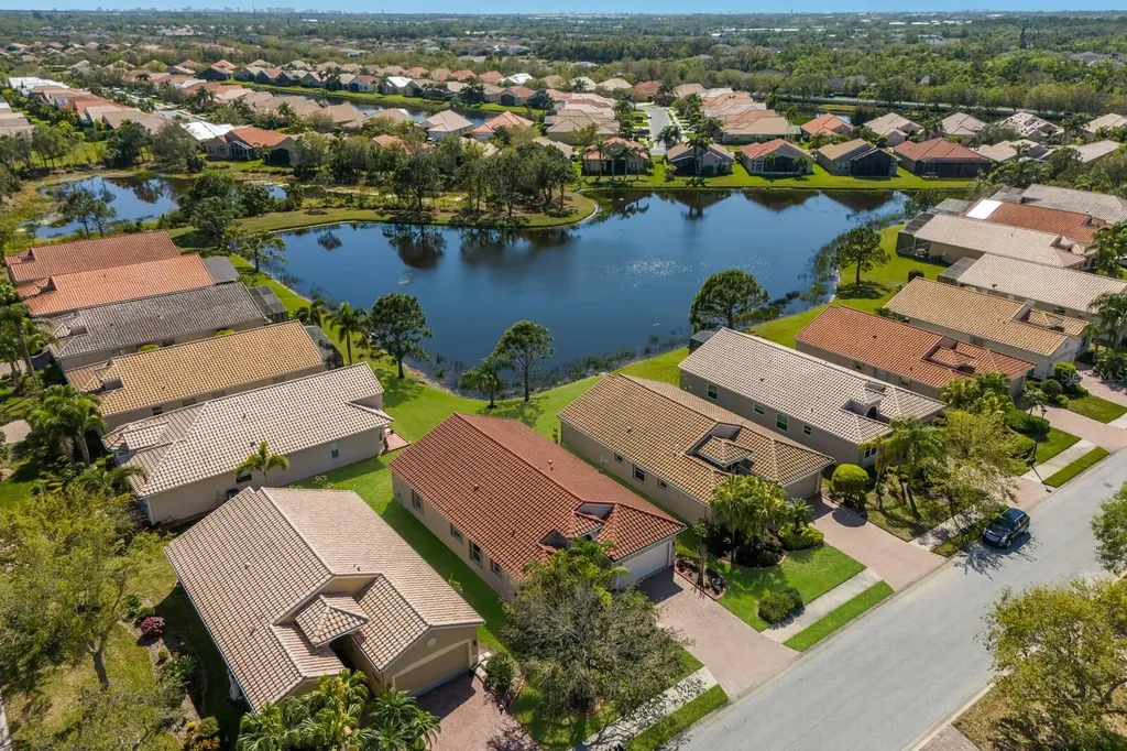 4134 63rd Terrace E Sarasota FL 34243