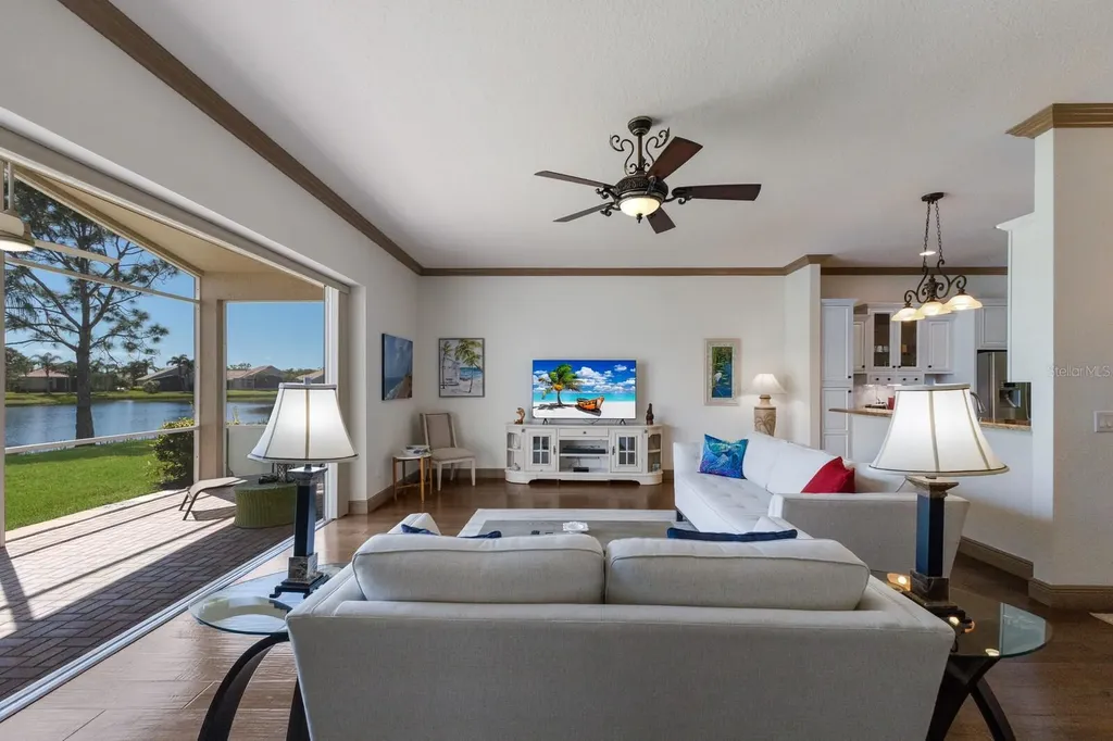 4134 63rd Terrace E Sarasota FL 34243