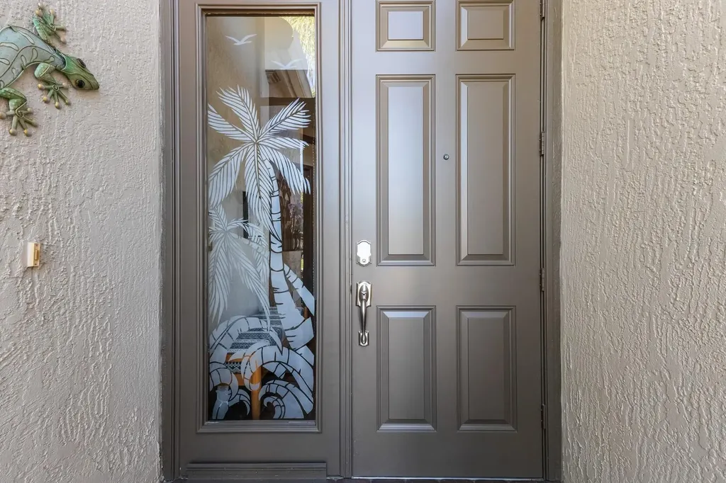 4134 63rd Terrace E Sarasota FL 34243