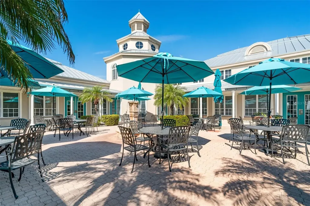 651 Back Nine Drive Venice FL 34285