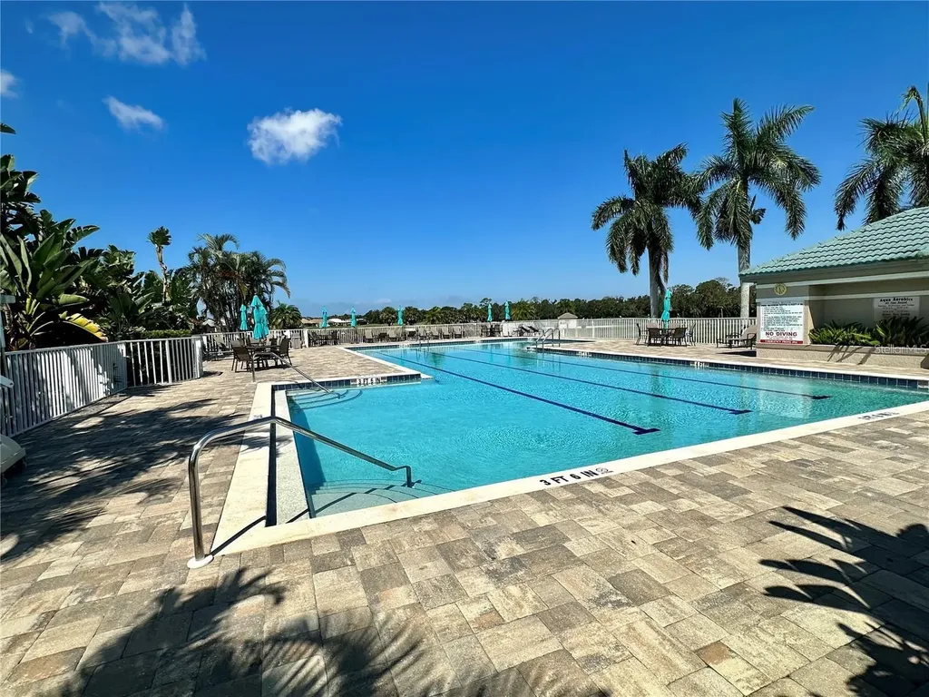 651 Back Nine Drive Venice FL 34285