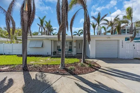 7942 Causeway Boulevard N St Petersburg FL 33707