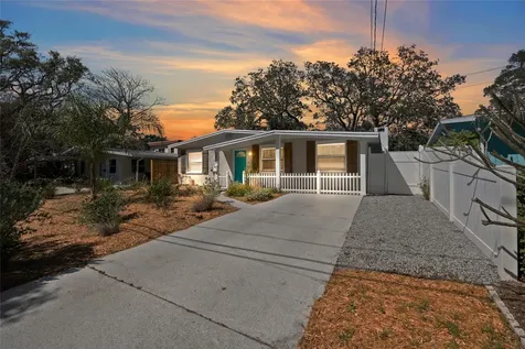 6327 Emerson Avenue S St Petersburg FL 33707