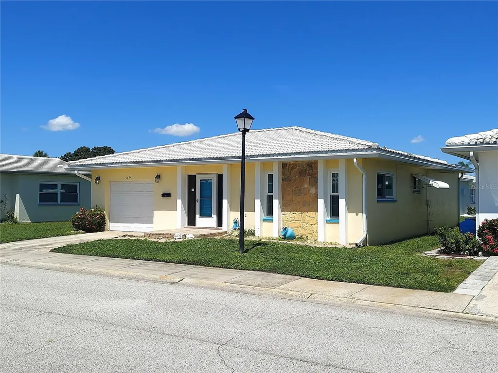 5427 Springwood Boulevard Pinellas Park FL 33782