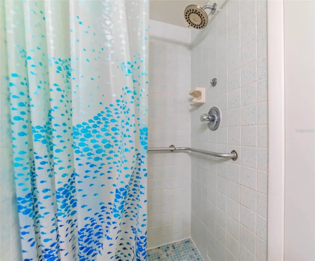 5427 Springwood Boulevard Pinellas Park FL 33782
