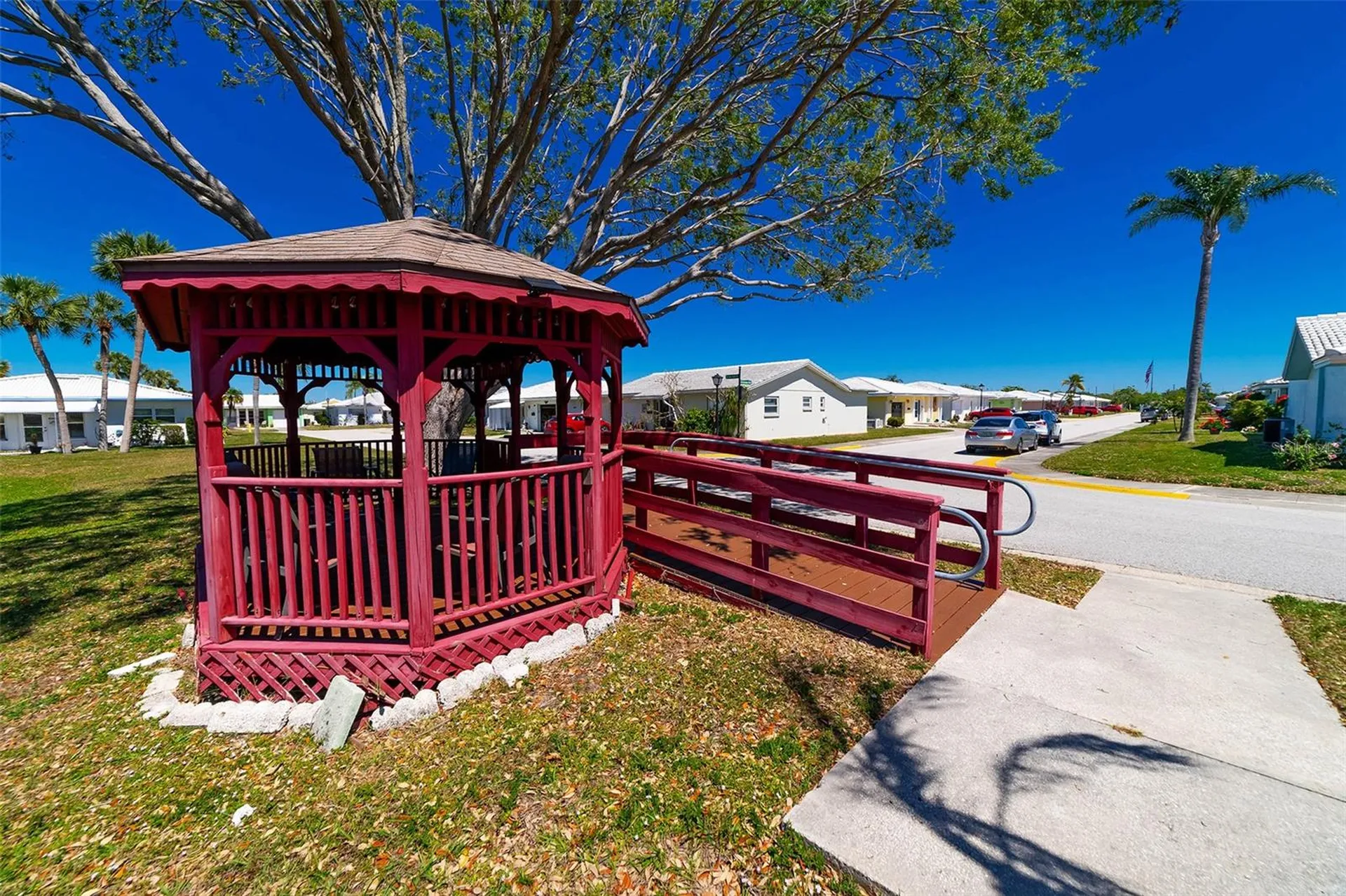 5427 Springwood Boulevard Pinellas Park FL 33782