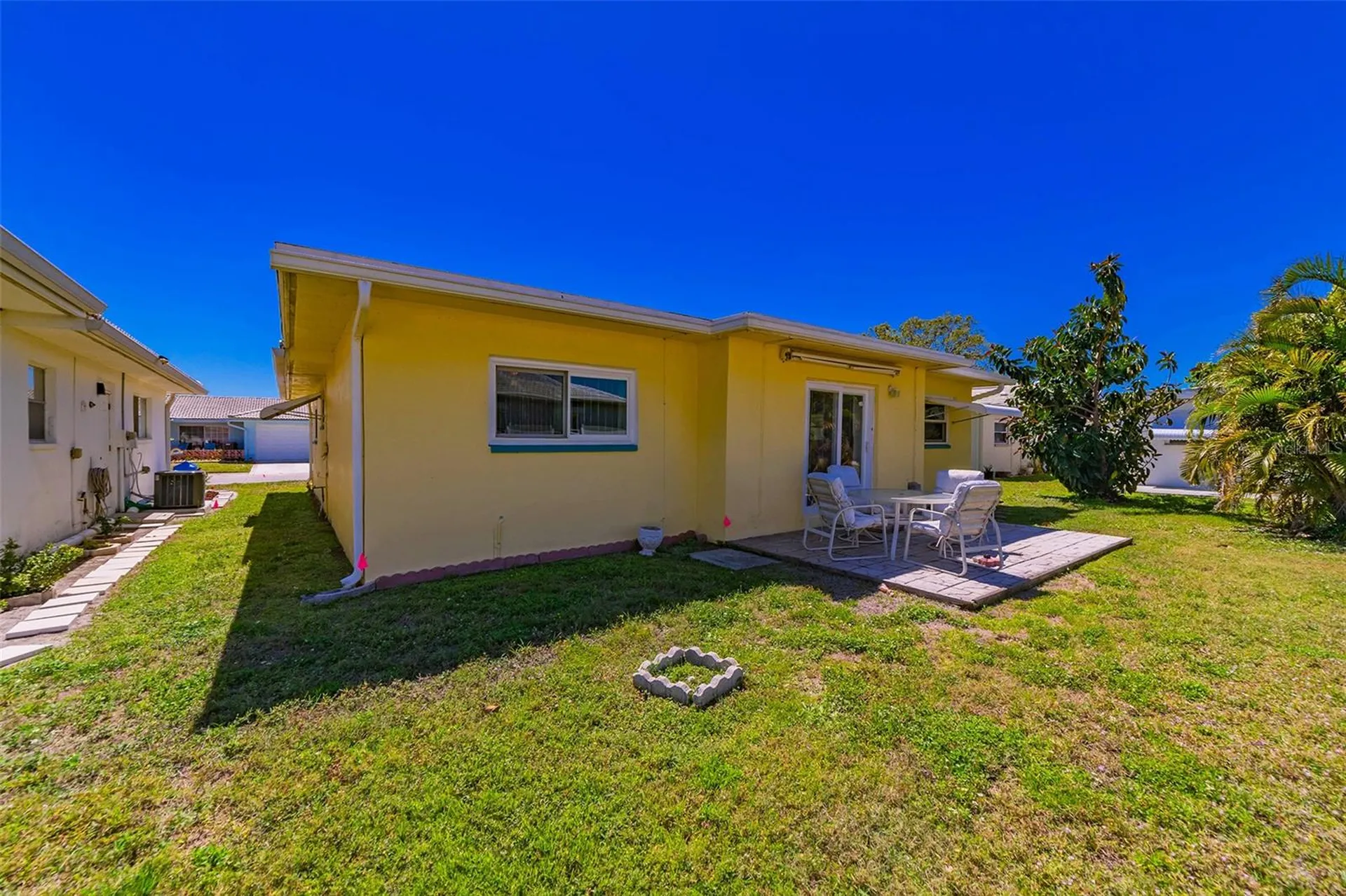 5427 Springwood Boulevard Pinellas Park FL 33782