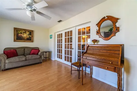 5427 Springwood Boulevard Pinellas Park FL 33782
