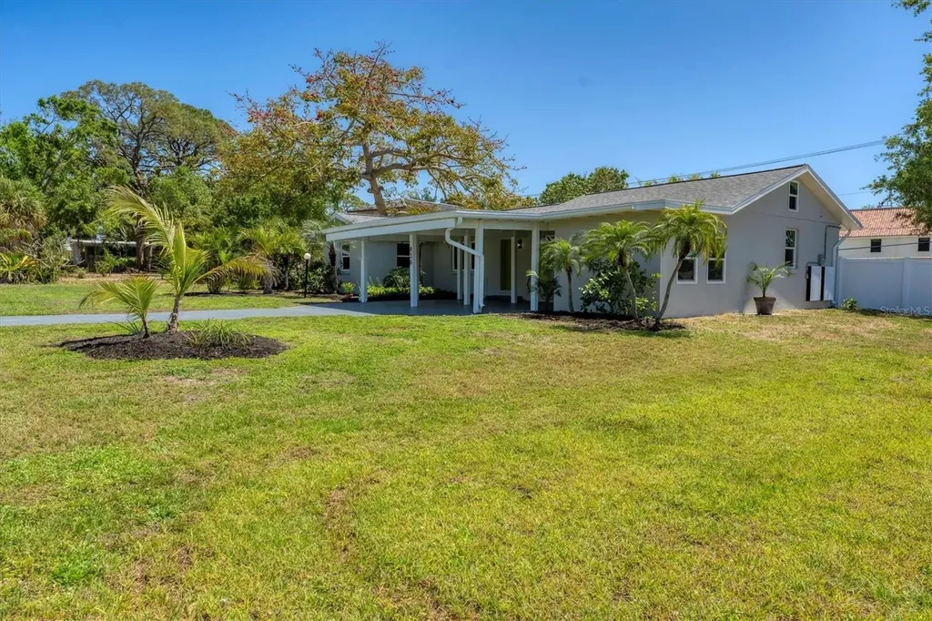 436 Parkview Drive Sarasota FL 34243