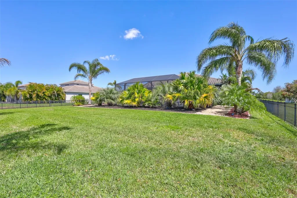 604 166th Street E Bradenton FL 34212